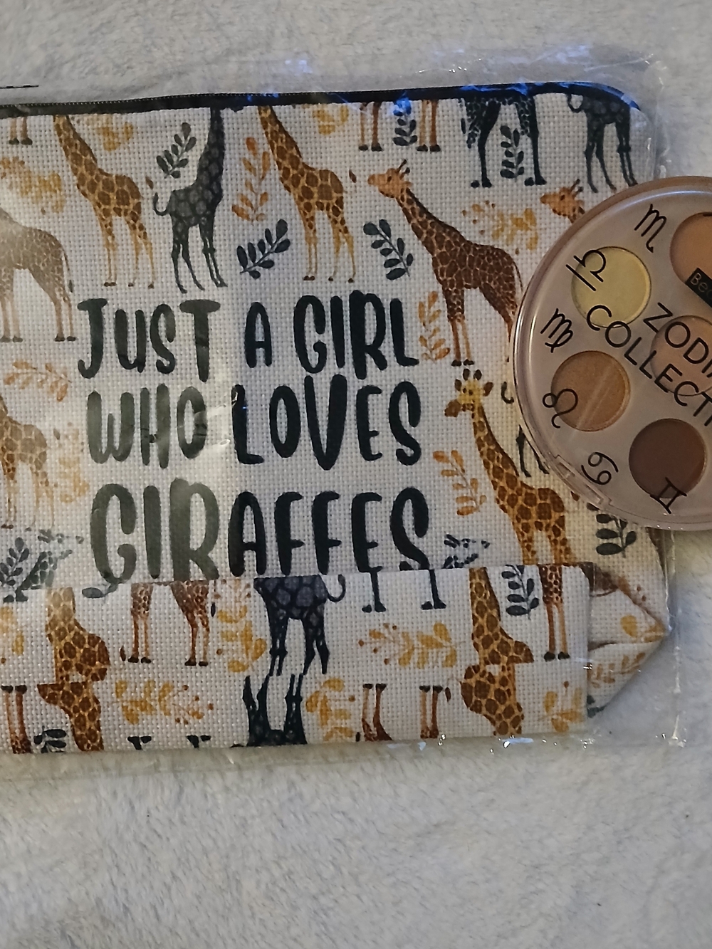 Just A Girl Giraffes Canvas Pouch + Beauty Treats Zodiac Eyeshadow Palette NWT